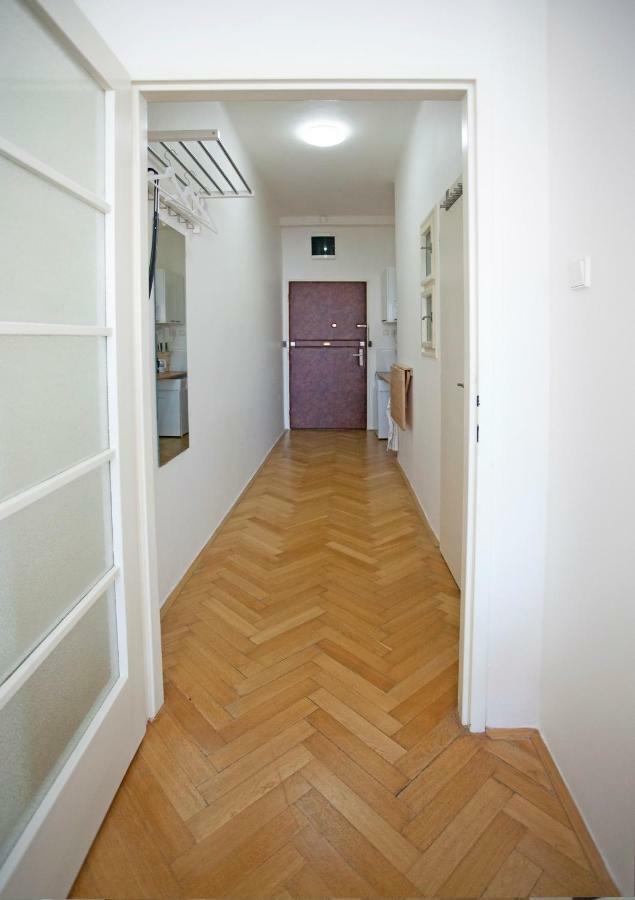 Casa Anna Opletalova Lägenhet